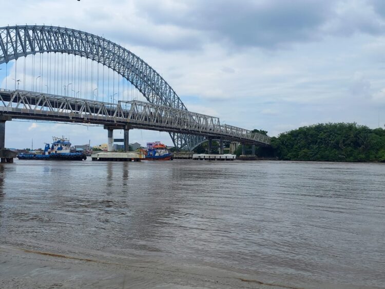 Jembatan Mahakam I di Samarinda Kembali Ditabrak Tongkang, Wakil Ketua DPRD Kaltim Minta Akses Ditutup Sementara