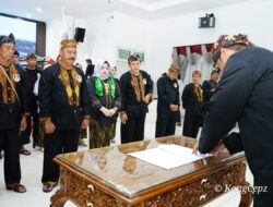 Dilantik Wali Kota Basri Rase, Suryana Resmi Pimpin PWSB Masa Bakti 2021-2026