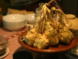 Berikut Cara dan Resep Membuat Ketupat yang Enak ala Rumahan