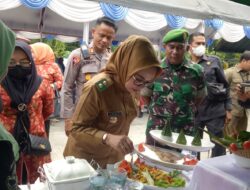 Puluhan Ibu-ibu Ikuti Lomba Memasak, Olah Ikan Jadi Aneka Makanan