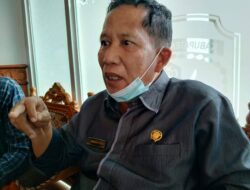 DPRD Kutim beri Penghormatan Kepada Guru Lewat Peringatan HGN