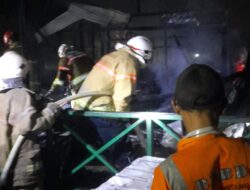 BPBD Bontang Bantu Padamkan Kebakaran di Bontang Kuala