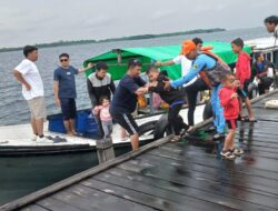 Meski Beras Basah Diguyur Hujan, 10 Personil BPBD Bontang Pantau Pengunjung