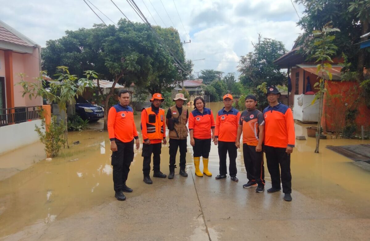 BPBD Bontang Sigap Bantu Evakuasi Korban Banjir di Kelurahan Guntung