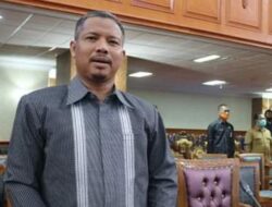 Kritik Tajam Sobirin Bagus: Pembangunan Gapura Dinilai Tak Prioritas di Tengah Ketimpangan Sosial