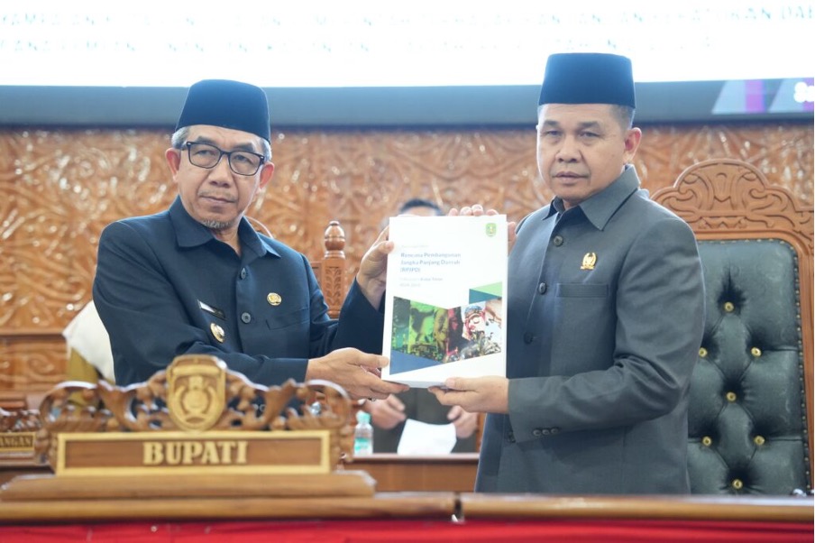 DPRD dan Pemkab Kutai Timur Sepakati Anggaran Rp 14,8 Triliun untuk Pembangunan 2024