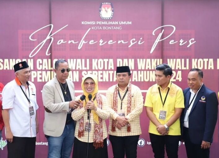 Neni Moerniaeni dan Agus Haris Resmi Maju di Pilkada Bontang 2024, Diantar Ribuan Simpatisan dan Didukung Lima Partai Besar