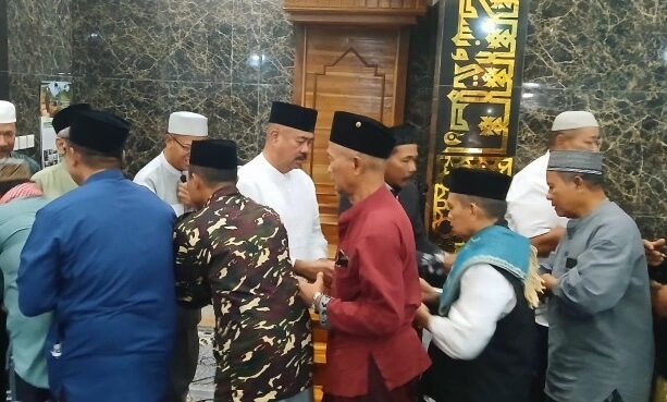 Safari Syawal di Masjid Al Kahfi, Bupati Edi Damansyah Puji Manajemen Masjid dan Ajak Jadikan Sebagai Contoh Keagamaan di Kukar