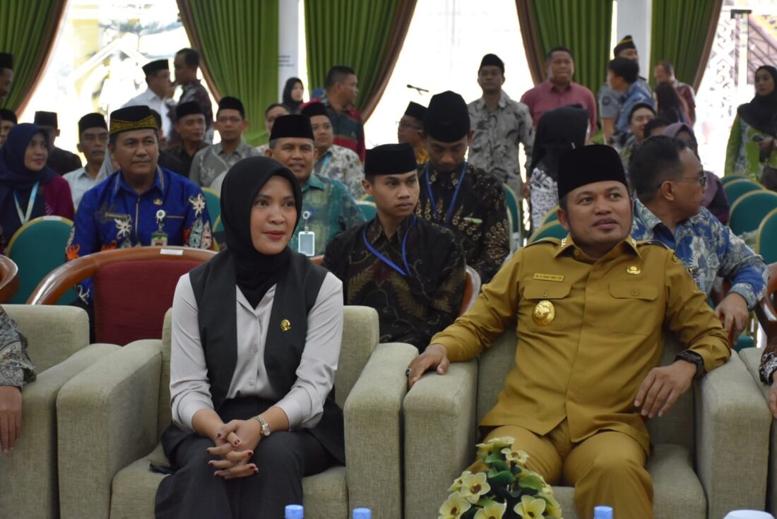 ugas Penyelenggara Ibadah Haji (PPIH) Embarkasi Balikpapan. (HUMAS DPRD KALTIM). Yenni Eviliana Hadiri Pelantikan Petugas Haji, Harap Pelayanan Makin Oke