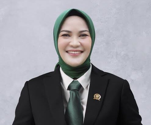 Yenni Eviliana: Semangat Kartini Hidup dalam Keteladanan Perempuan di Tengah Keluarga