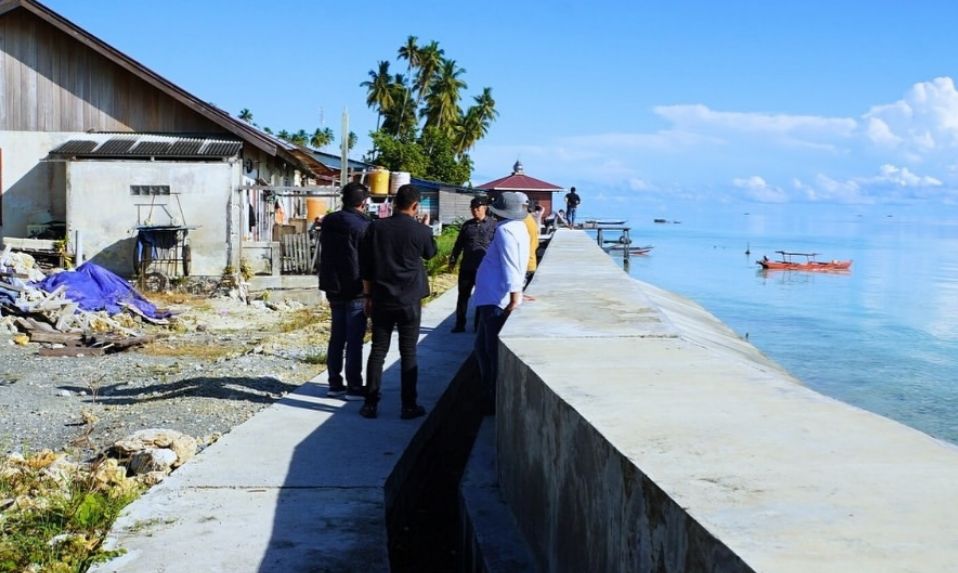 Pansus DPRD Kaltim Tinjau Proyek Pengamanan Pantai di Biduk-Biduk