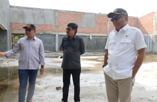 Pansus DPRD Kaltim Tinjau Proyek Pendidikan di PPU dan Paser