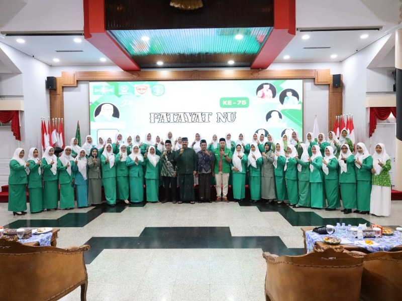 Bupati Kukar Edi Damansyah Hadiri Hari Puncak Peringatan Harlah Fatayat NU Ke 75 di Tenggarong