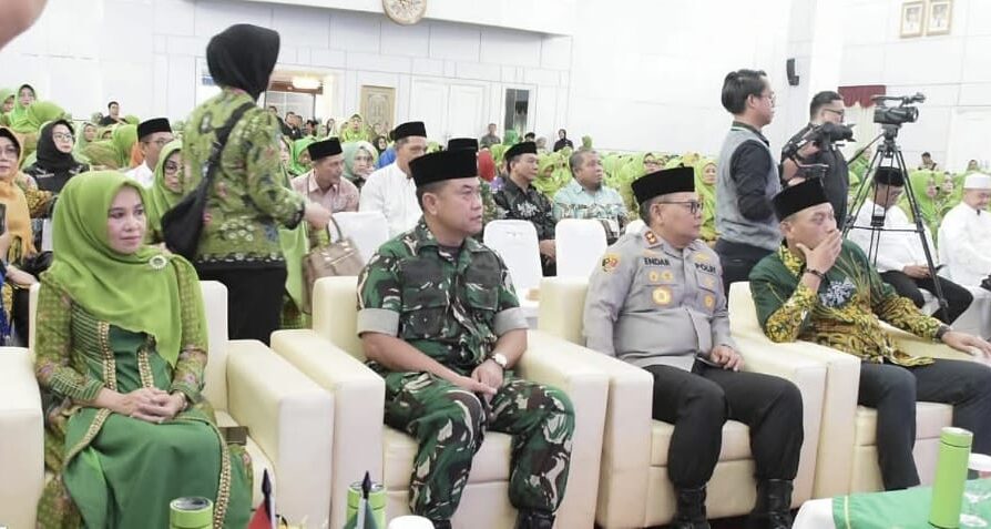 Muslimat NU Lantik 146 Pengurus Pusat di Samarinda, Anggota DPRD Kaltim Sulasih, Siap Berjalan Berdampingan