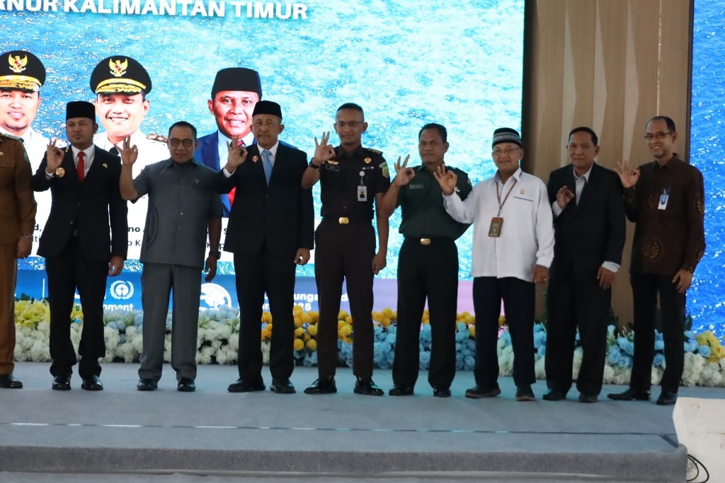 Kukar Sabet 8 Penghargaan Adiwiyata di Peringatan Hari Lingkungan Hidup Sedunia 2025 di Samarinda