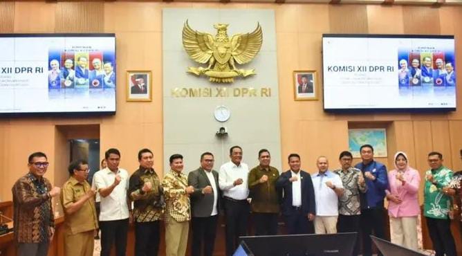 Komisi III DPRD Kaltim Desak Penataan Tambang di DPR RI, Soroti Tambang Ilegal, Longsor, dan Jalan Rusak Akibat Hauling