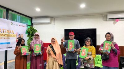 Suasana Pelatihan Read Aloud & Bookish Play untuk Lansia yang digelar DPK Bontang.