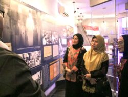 Wisata Sejarah ke ANRI, Neni Ajak Menata Diorama Arsip demi Menjaga Ingatan Kota Bontang