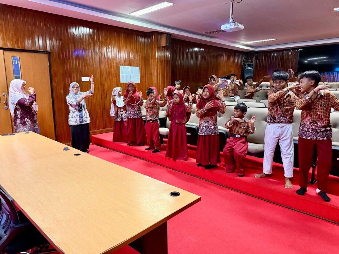 Layar Puspita Hadirkan Petualangan Literasi bagi Anak Pesisir Bontang