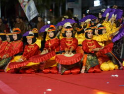 Tari Montro DPK Bontang Pukau Penonton, Raih Juara Favorit di Bontang City Carnival 2025