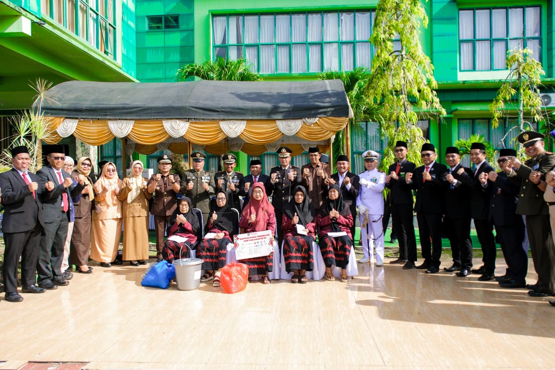 Pemkot Bontang Salurkan Bantuan bagi Istri Veteran, Wujud Penghormatan di Hari Pahlawan