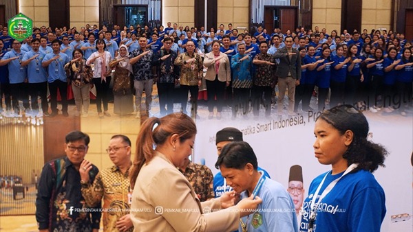 Bupati Mahulu Apresiasi Guru dan Kepala Sekolah, Dorong Pembelajaran Inovatif di Wilayah Perbatasan