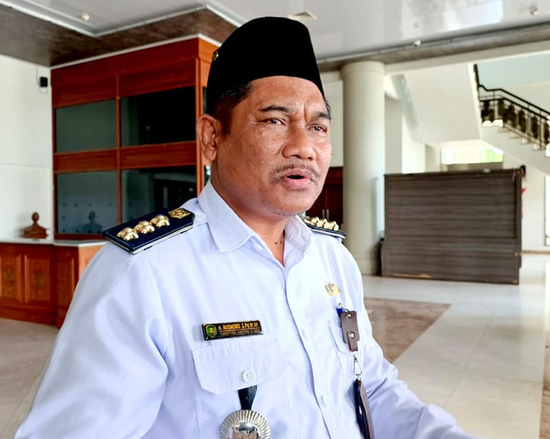 Camat Kaliorang, Rusmono