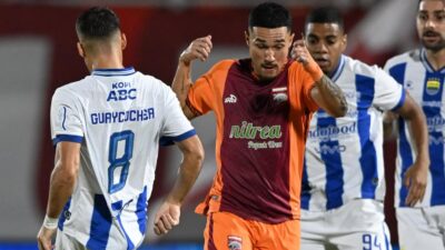 Persib Ditahan Borneo FC di Segiri, Maung Bandung Tetap Kokoh di Puncak Klasemen