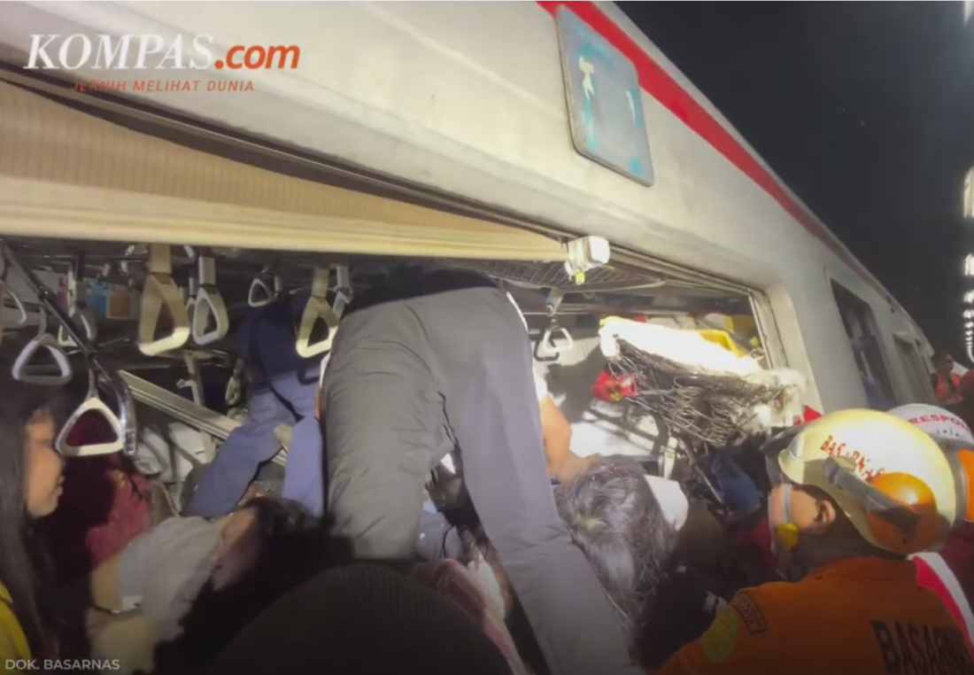 Tragedi Tabrakan Kereta di Bekasi Timur, 6 Penumpang Tewas dan Puluhan Luka, KAI Pastikan Penanganan Maksimal