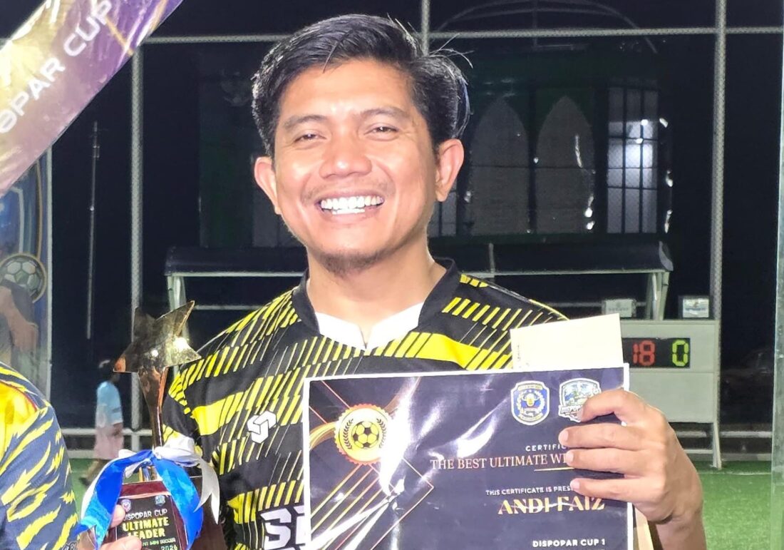 Dari Parlemen ke Lapangan, Andi Faizal Sabet The Best Ultimate Leader di Disporapar Cup I