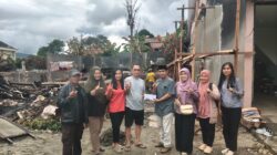 Peduli Warga Terdampak Kebakaran, Pemdes Asuli Salurkan Bantuan untuk Tiga Korban